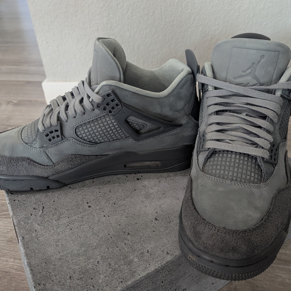 Jordan Men's Dark Gray Sneakers